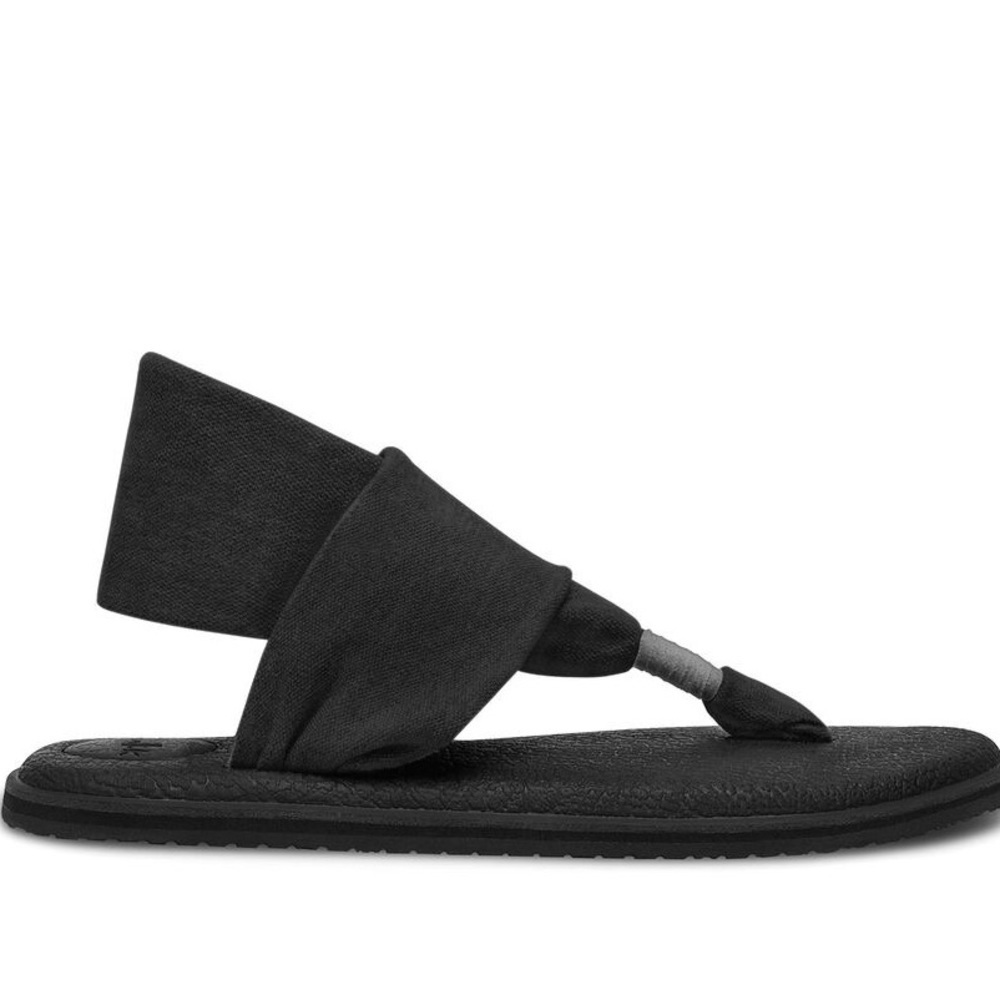 Sanuk yoga sling 2 sandals women’s size 7 EUC all black comfortable stylish